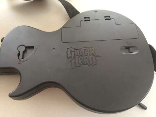 Guitar Hero Guitar - WII