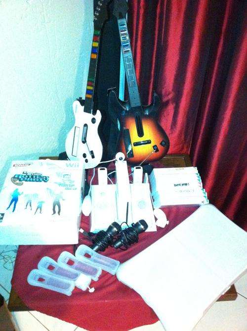 Complete Nintendo Wii Console with Loads of Extras