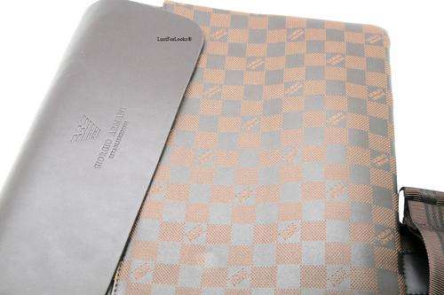 Brand New # Genuine Leather # GIORGIO ARMANI # Handbag # Bag # 100% Authentic # Made in Italy