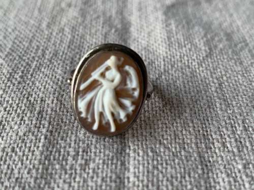 Vintage cameo sterling silver ring