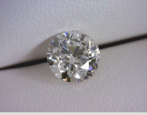 IGL Certified Natural Loose Diamond: 0.76ct Round Cut I1/i - Near Colourless ! R69 000 Certificate