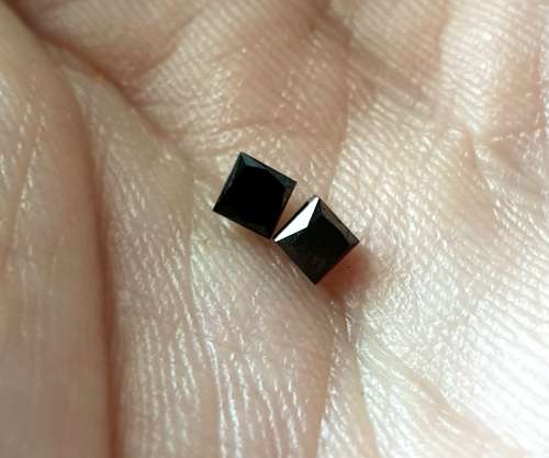 Matching Pair of (0.54ct) Fancy Intense Black Near Flawless ! 100% Natural Diamonds! R29500
