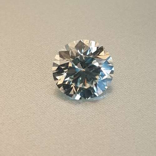 Superb Engagement 0.60ct IGL Certified Natural Round Cut Diamond VVS2 / J - Stunning Brilliance !