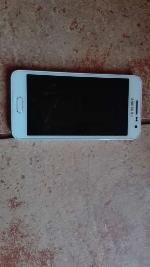 Samsung Galaxy A3 Pearl White