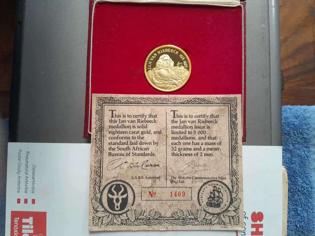 JAN VAN RIEBEECK COMMEMORATIVE MEDALLION