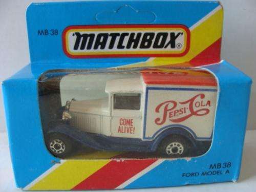 VINTAGE MATCHBOX SUPERFAST  #38 FORD MODEL A "PEPSI COLA" MIB 1981 MACAU BASE!