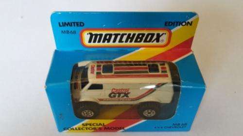 VINTAGE MATCHBOX SUPERFAST #68 4X4 CHEVROLET VAN RARE CASTROL GTX LIVERY 1981 MIB MACAU BASE