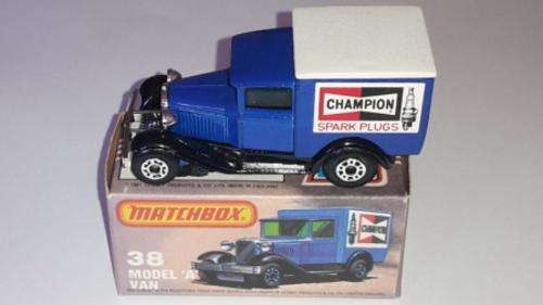 VINTAGE MATCHBOX SUPERFAST #38 MODEL A VAN "CHAMPION PLUGS" LIVERY 1979 ENGLAND BASE MIMB