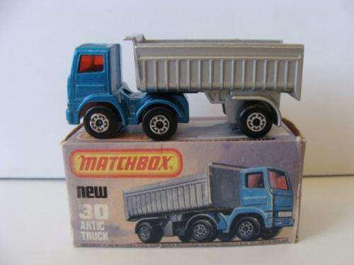 MATCHBOX SUPERFAST HTF ARTIC TRUCK #30 MIB 1980 R1 NO RESERVE