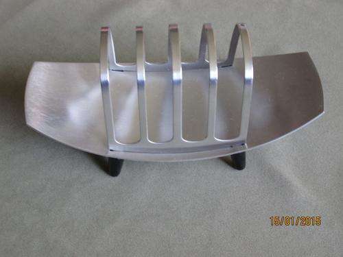 Aloe metal toast rack with crumb tray