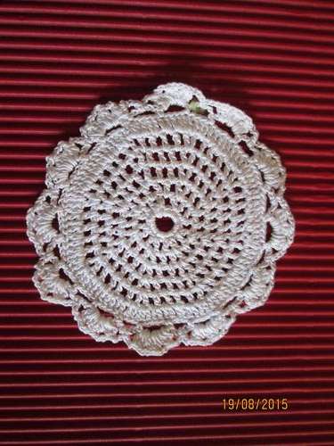 Doilie white (21)