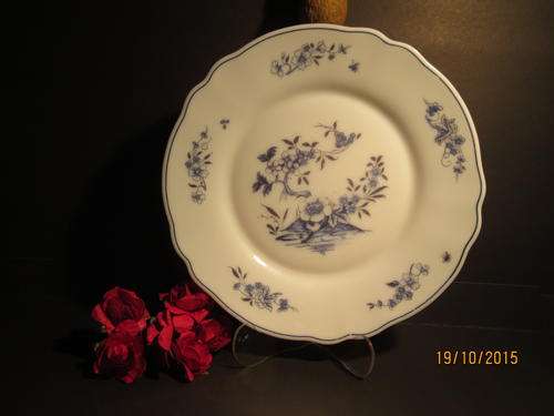French Arcopal Milk Glass, Kalinka Pattern. Soup plate A
