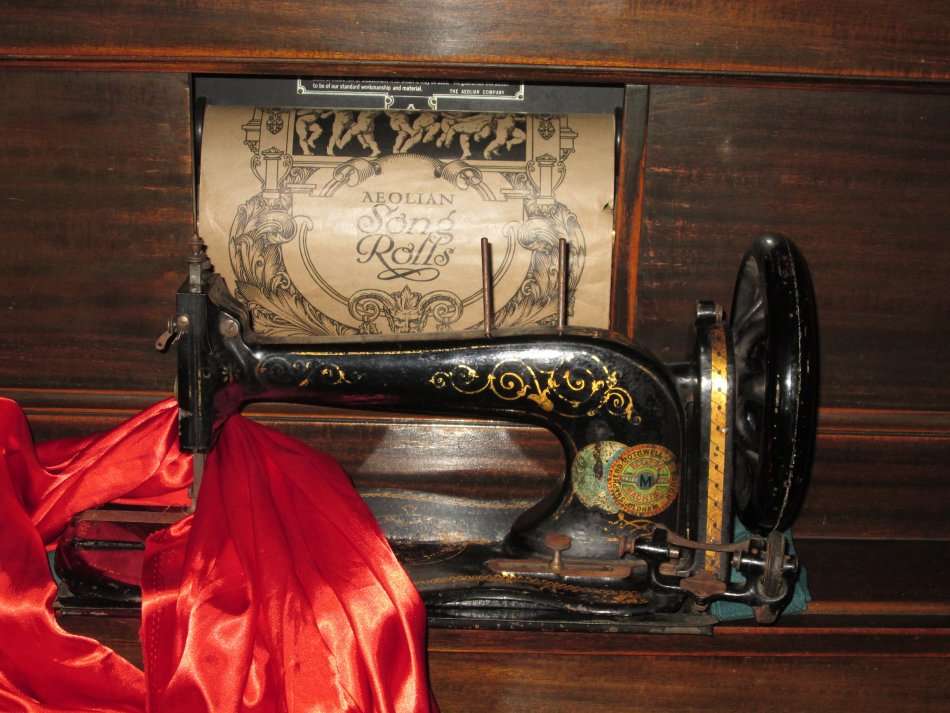 Shepherd, Rothwell & Hough Eclipse Sewing machine produced around 1891