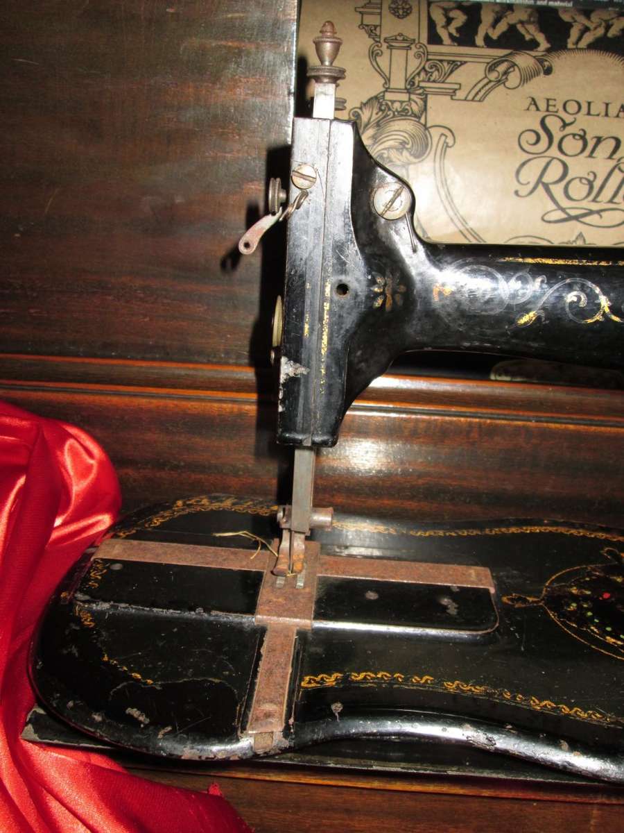 Shepherd, Rothwell & Hough Eclipse Sewing machine produced around 1891