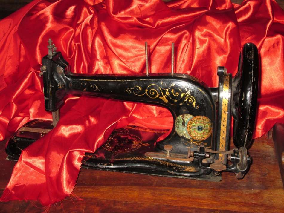 Shepherd, Rothwell & Hough Eclipse Sewing machine produced around 1891