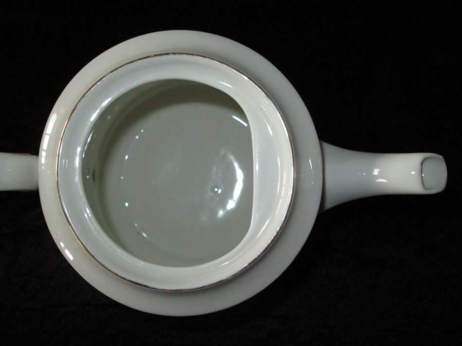 Royale Huguenot TeaPot Rose design