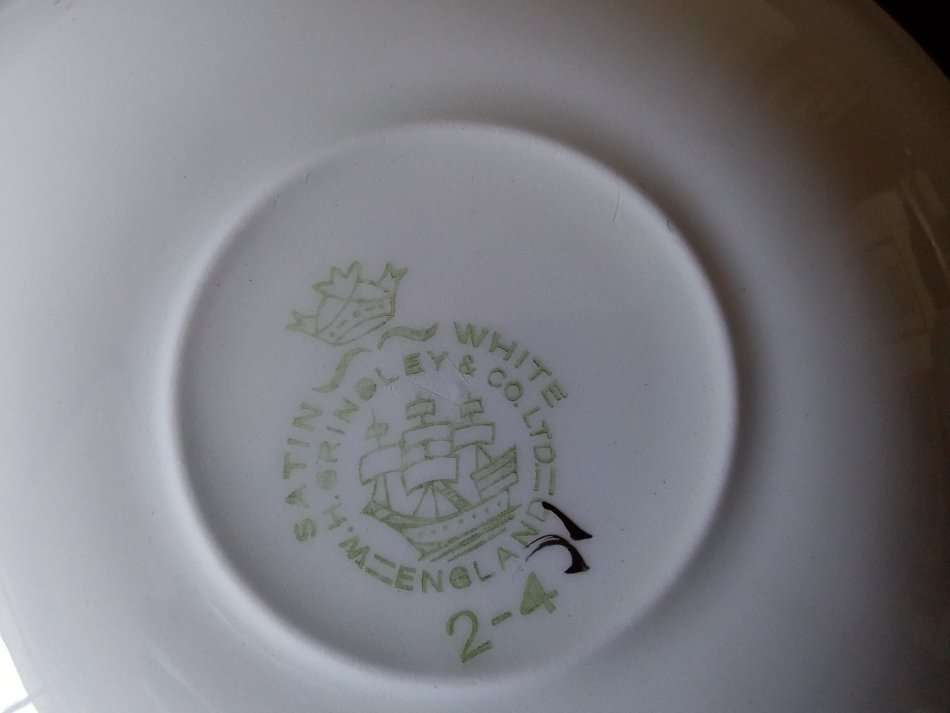 W. H. Grindley and Co. Ltd-England-Satin White-6 x Cups and Saucers + 5 x Extra Saucers