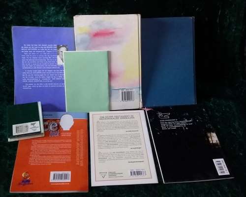 Mix Books- 8 x Christian Books- Afrikaans
