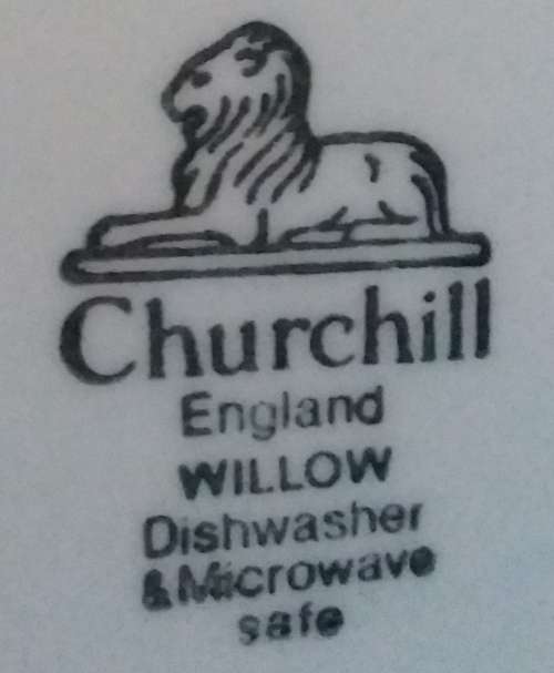 Churchill `Willow` Pattern - England - Dinner plate