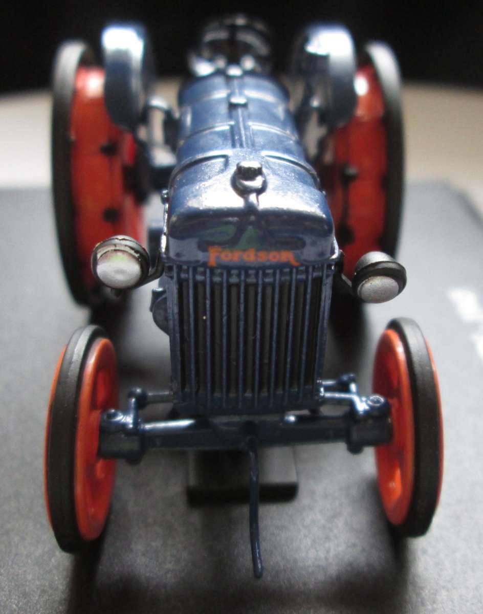 Scale Model-Tractor-Fordson E27N-1945-Blue