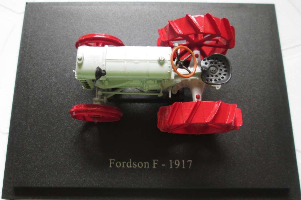 Scale Model-Tractor- Fordson F-1917