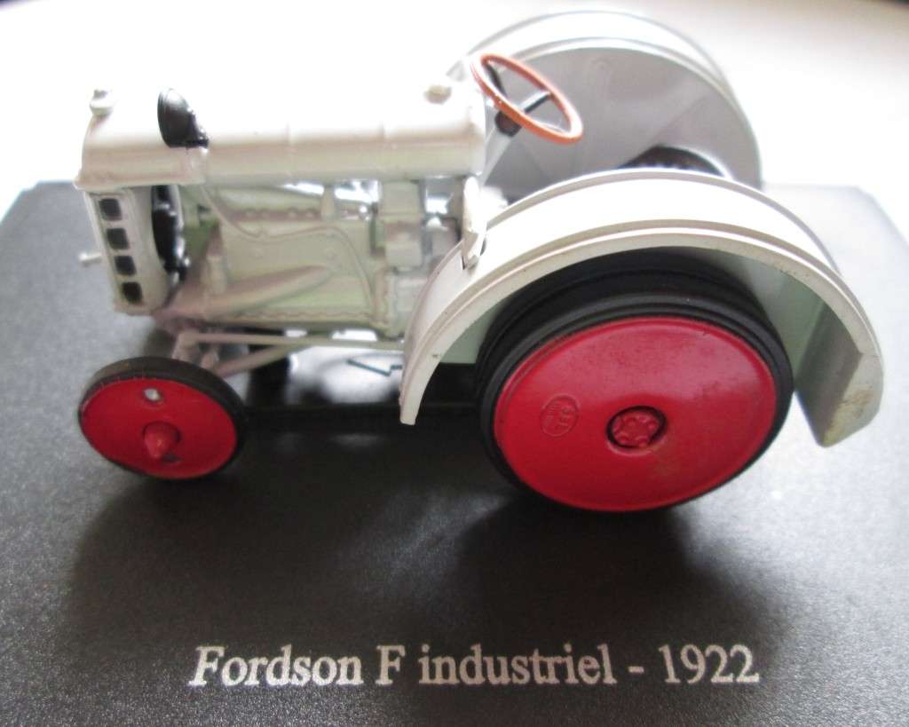 Scale Model-Tractor-Fordson F Industriel-1922