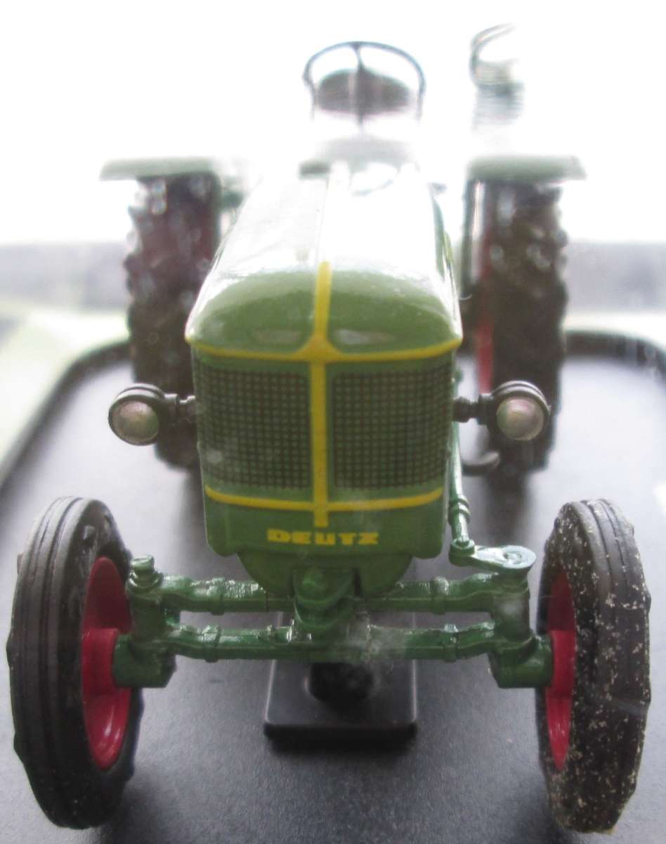 Hachette Partworks-Scale Model-Tractor-Deutz D40-1959