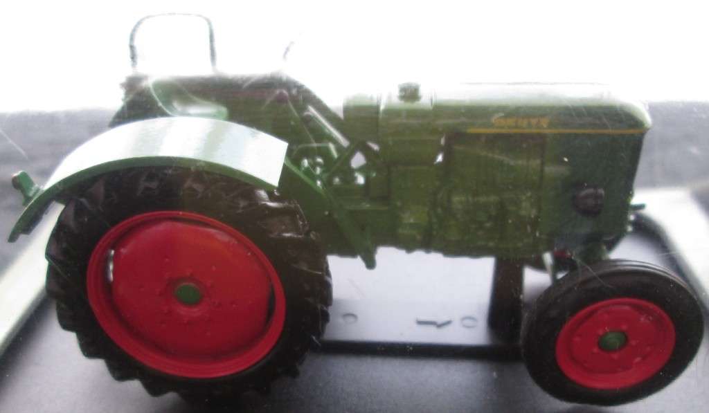 Hachette Partworks-Scale Model-Tractor-Deutz D40-1959