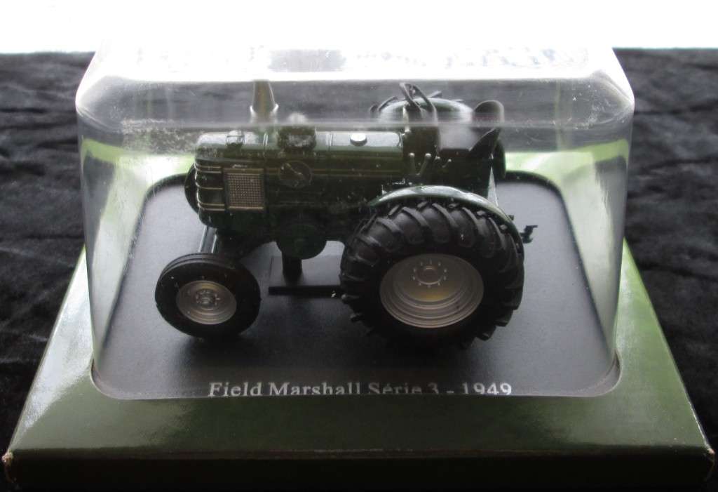 Hachette Partworks-Scale Model-Tractor-Field Marshall Serie 3-1949