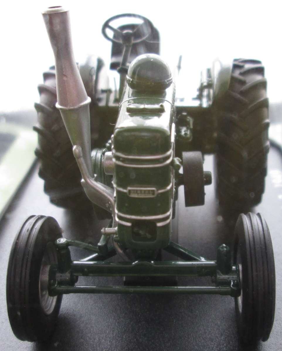 Hachette Partworks-Scale Model-Tractor-Field Marshall Serie 3-1949