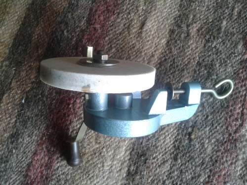 Stationary knife sharpener from Russia