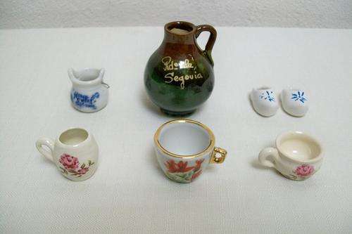 Set of Jugs / Vases