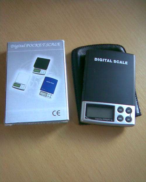 Digital Pocket Scale in original box ( from 0.01g up to 1000g )