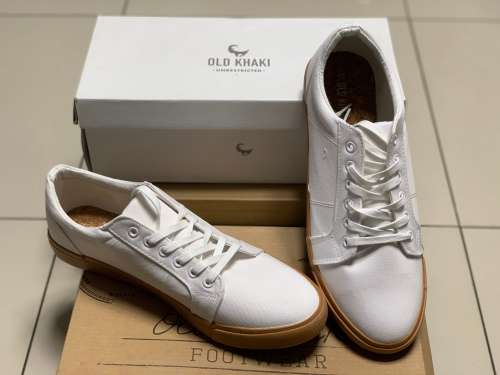 Sneakers 100 Original OLD KHAKI ACE Sneakers Size 44 10 was sold for 317.00 on 22 Jul at 23 01 by JBInternational in Johannesburg ID 476293974