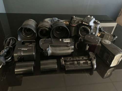 Nikon D7100 + Accessories