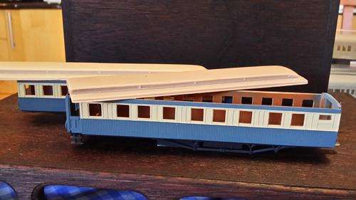 SAR C22 Articulated Coach set for Union Express