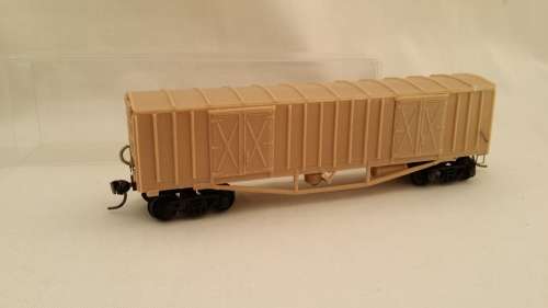 SAR Fully built FPJ wagon with ribbed roof. Airbrushing required