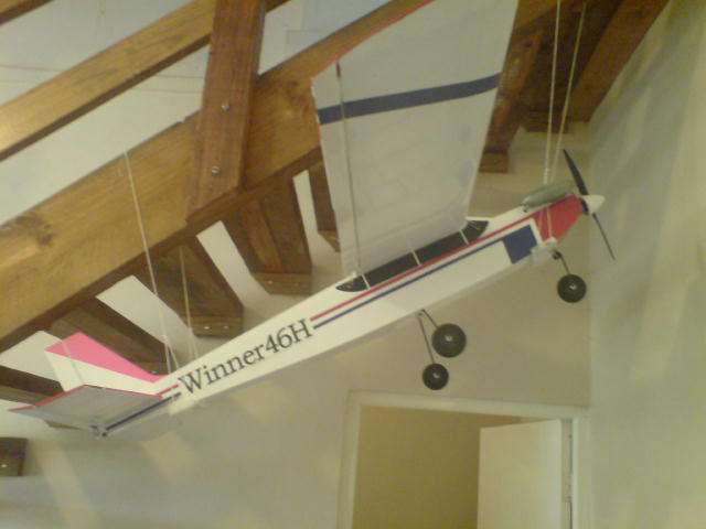 Winner 46H Nitro Trainer with evo 46 motor and JR XF631 Radio