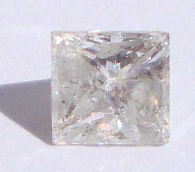 A BEAUTIFUL 0.28 ct F COLOUR PRINCESS DIAMOND STARTING AT R1 !!!!