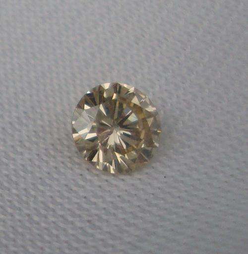 ** MAJESTIC ** VS GRADE .28 ct CHAMPAGNE DIAMOND STARTING AT R1......BID BID BID !!
