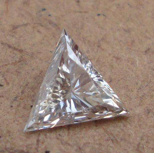 BE AMAZED !!! - A SPLENDID 0.24 ct  { VVS/1 }  NATURAL WHITE DIAMOND STARTING AT R1 -  BID NOW !!!