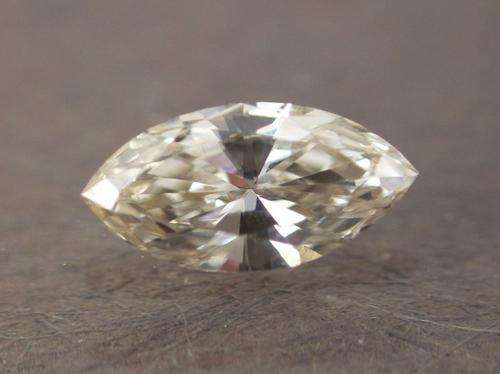 A FIERY AND UNTOUCHED 0.21 ct { SI/1 } LIGHT CHAMPAGNE MARQUISE DIAMOND STARTING AT R1 !!!