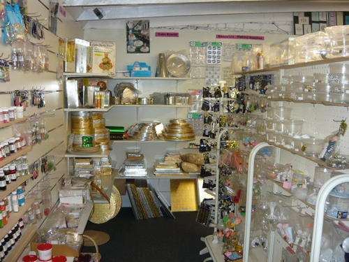 -FREE Shipping- Entire Cake Decorating Kit - 165 Quality, Lasting Items!