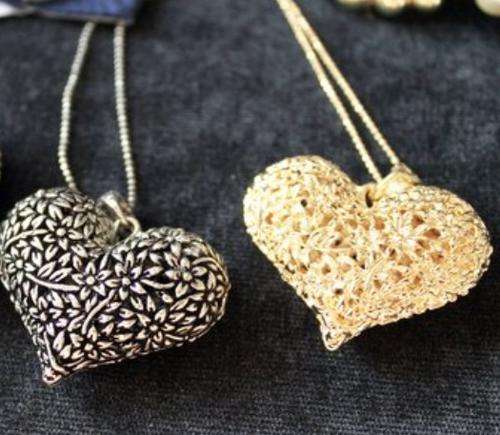 Cute Hollow Heart Pendant Chain (Gold or Silver) **DON'T MISS!! R1 AUCTION PLUS BONUS**