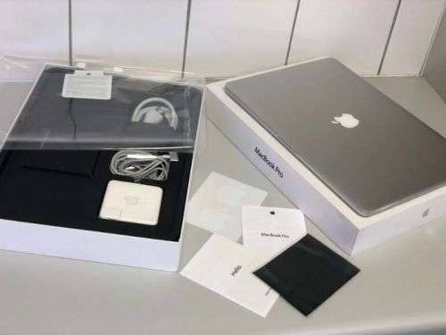 MacBook Pro 15" Retina Display, i7, 8GB, 256GB SSD Nvidia Graphics