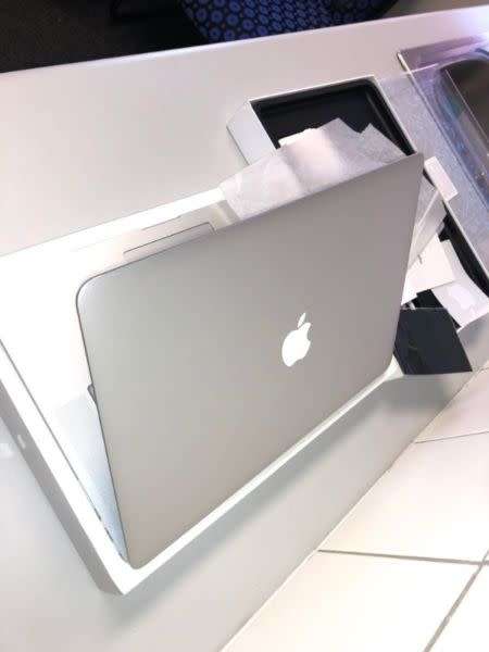 MacBook Pro 15" Retina Display, i7, 8GB, 256GB SSD Nvidia Graphics