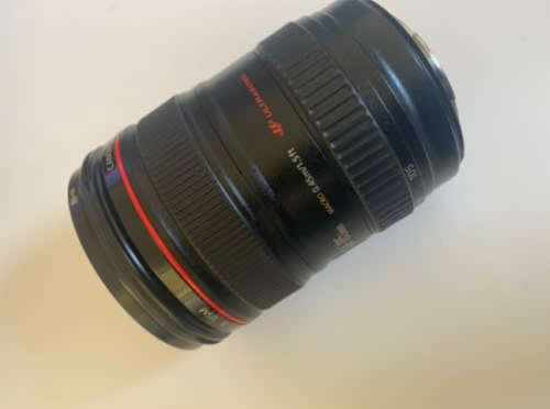 Stunning Canon EF 24-105mm f/4L IS USM Lens