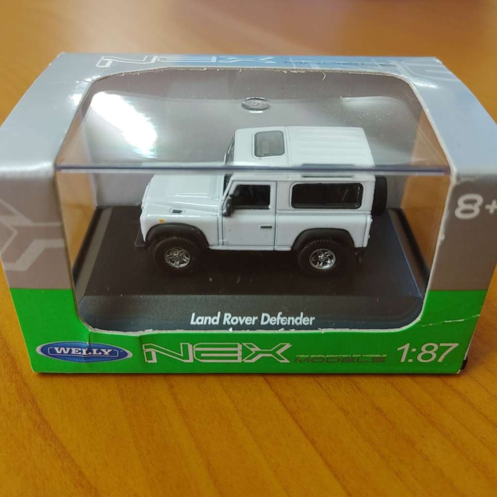 Land Rover Defender Welly Nex die-cast 1:87