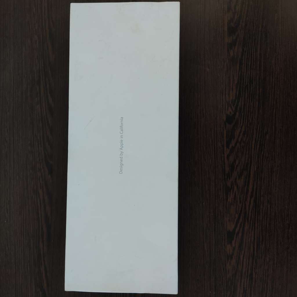 Bargain Bargain !!! Genuine apple wireless keyboard and mouse. New