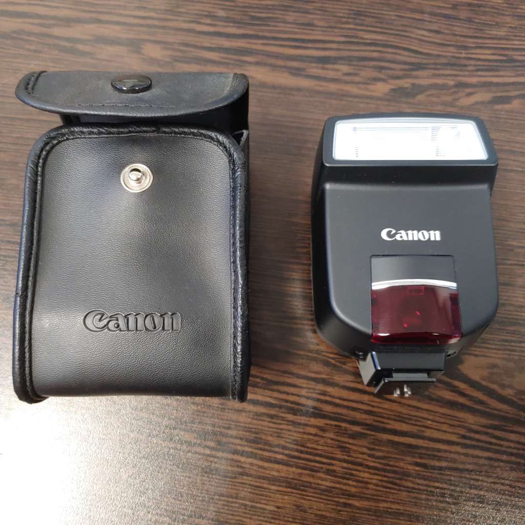 Canon Speedlite 220EX